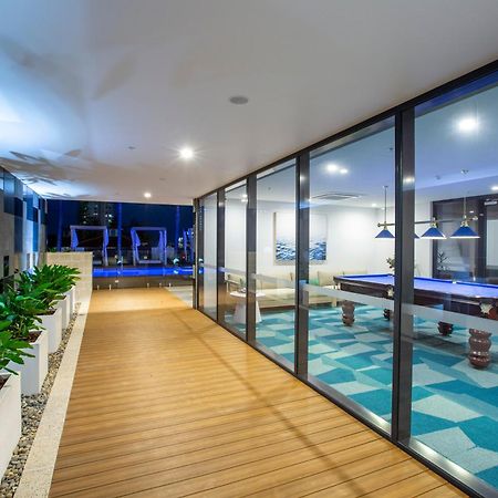 Qube Broadbeach Gold Coast Esterno foto