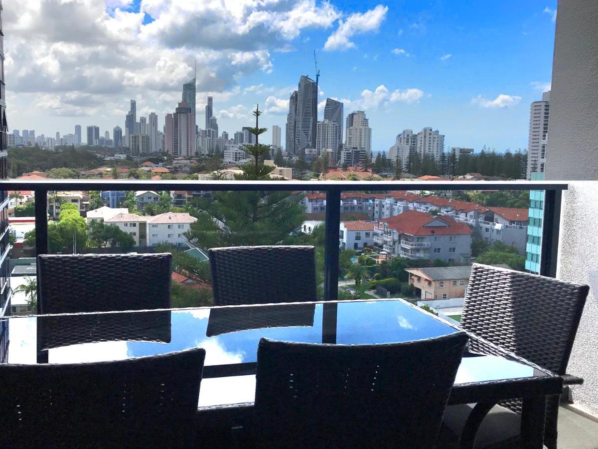 Qube Broadbeach Gold Coast Esterno foto