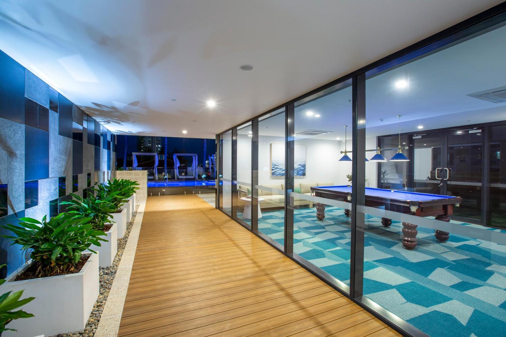 Qube Broadbeach Gold Coast Esterno foto