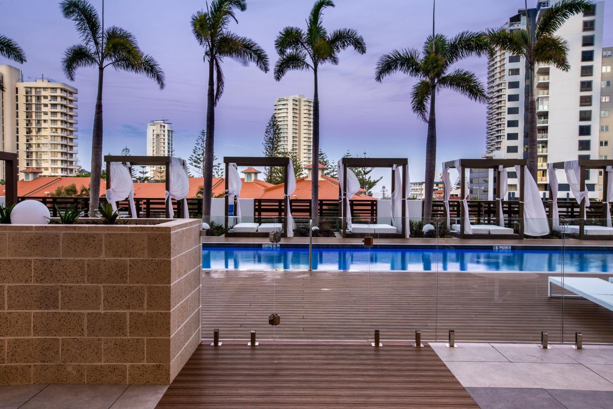 Qube Broadbeach Gold Coast Esterno foto
