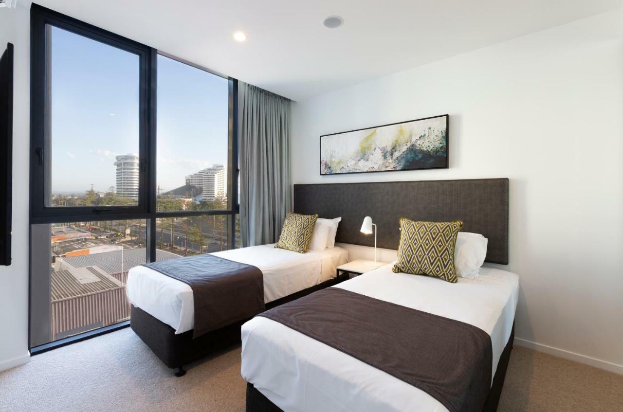 Qube Broadbeach Gold Coast Esterno foto