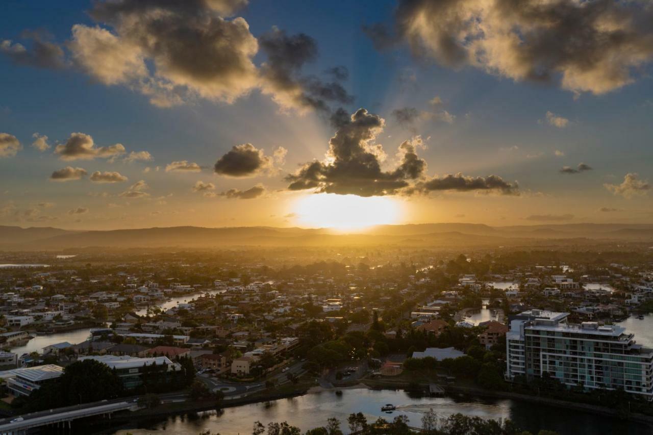 Qube Broadbeach Gold Coast Esterno foto
