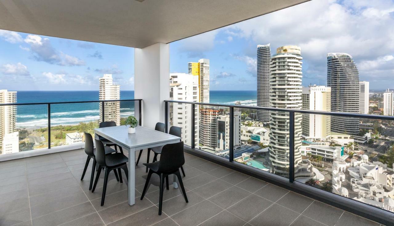 Qube Broadbeach Gold Coast Esterno foto