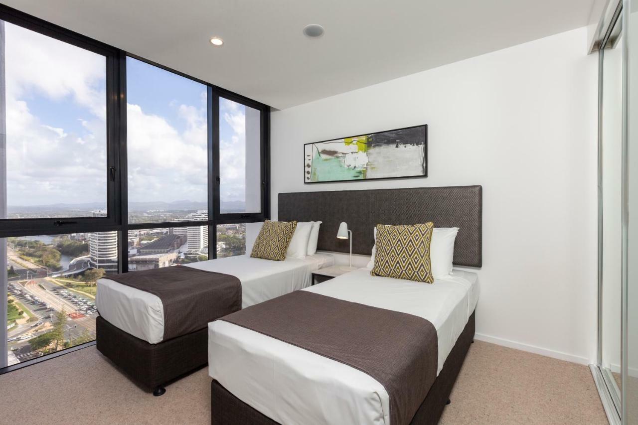 Qube Broadbeach Gold Coast Esterno foto