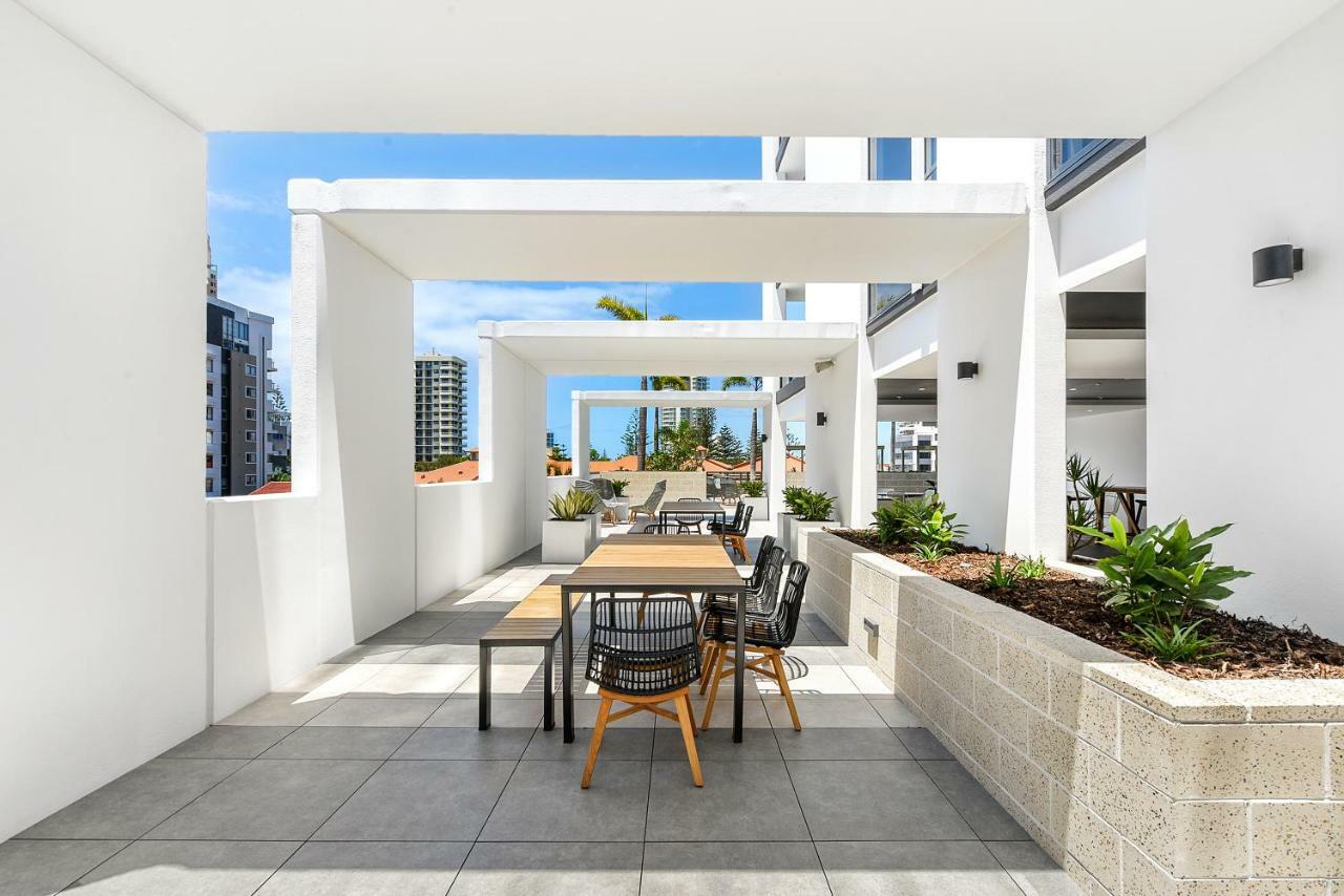 Qube Broadbeach Gold Coast Esterno foto