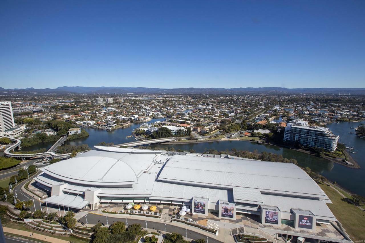 Qube Broadbeach Gold Coast Esterno foto